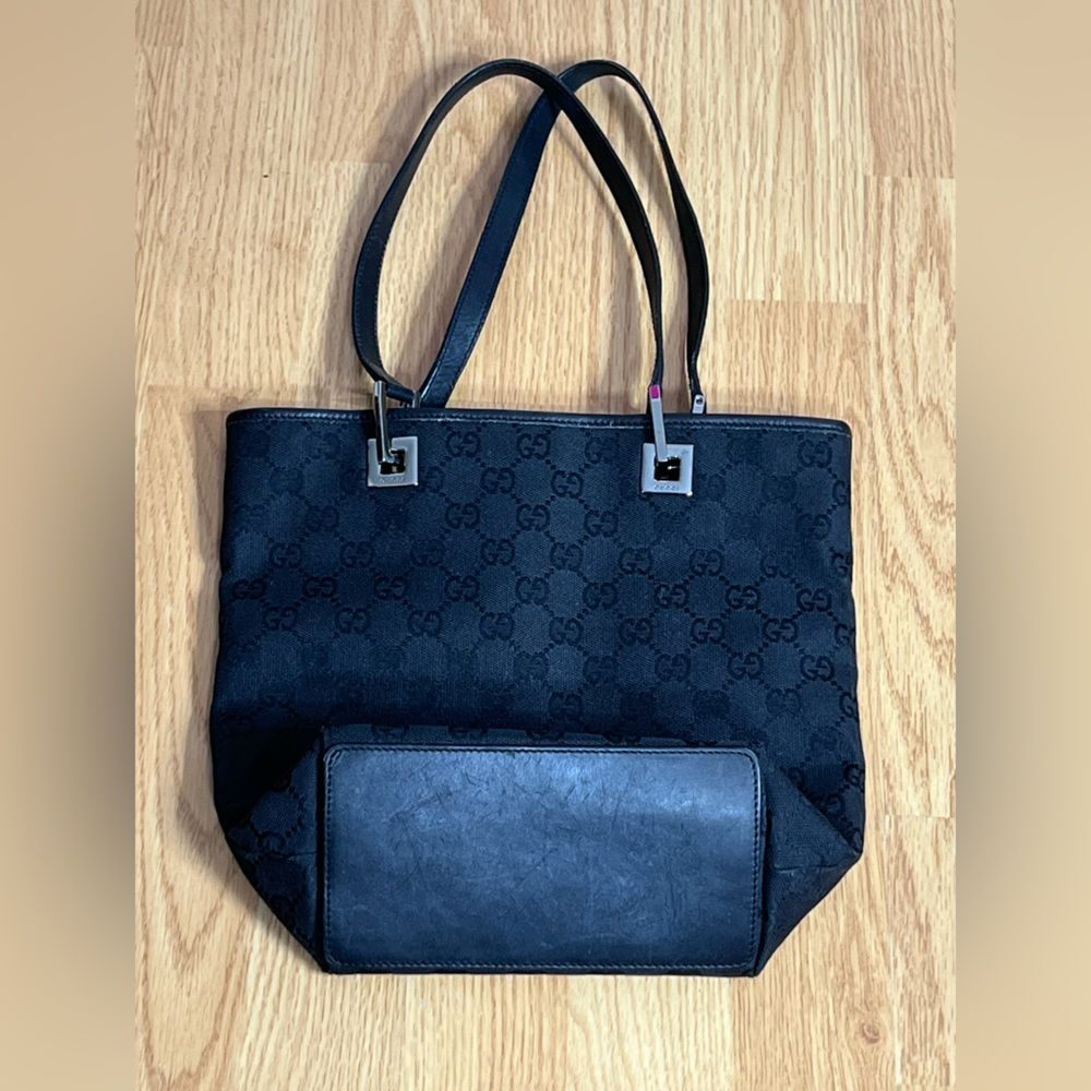 Gucci Black Signature Small Tote - Picture 4 of 11